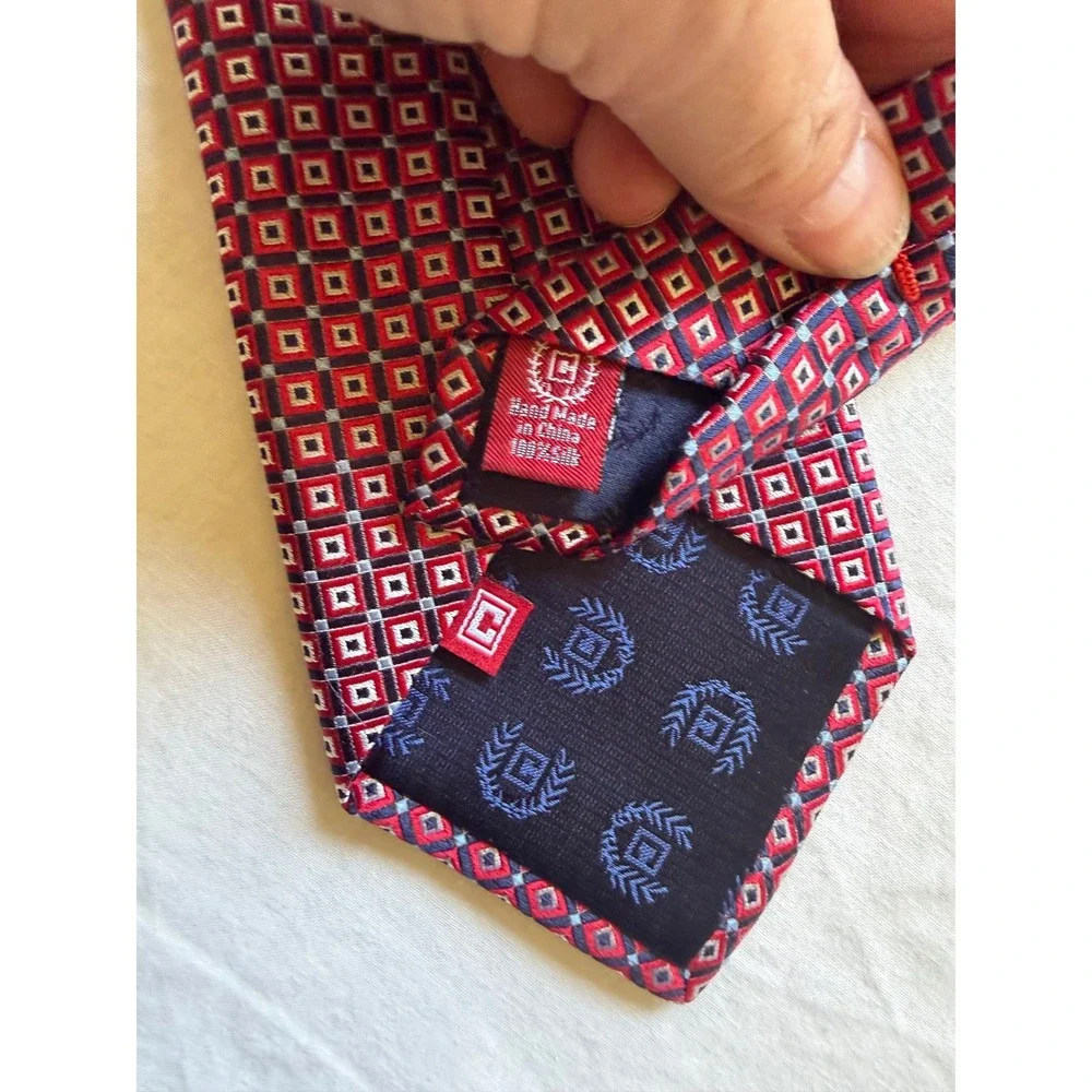 Chaps by Ralph Lauren Mens Silk Necktie Red Navy Blue White Square Old Money